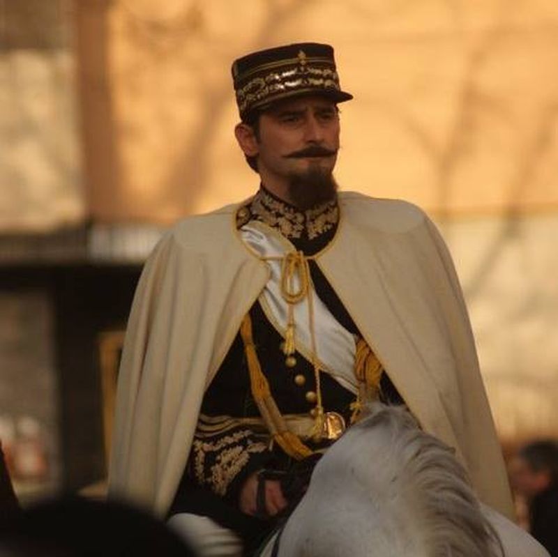 Adrian Radulescu e un actor bine-cotat la Teatrul Focsani