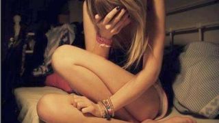 "Hai, ca n-ai curaj", i-a spus un traficant de carne vie unei eleve care ameninta ca sa se sinucide. Tanara era santajata cu inregistrari indecente de catre individ