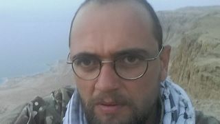 Oreste a rabufnit pe Facebook la adresa ANAF-ului: "Hai la 'gara ca a venit vaporul cu ciunga', sclavilor"