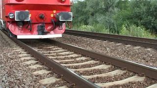 S-a aflat motivul sinuciderii femeii care s-a aruncat in fata trenului la Branesti! Mama tinerei a marturisit totul