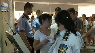 Din haos la pasapoarte! Oamenii au stat ore in sir la cozi - Iata care este explicatia