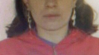 Dovada ca gravida sinucigasa si sotul ei erau saraci lipiti pamantului! Familia femeii care s-a aruncat cu copiii in fata trenului a primit un ajutor financiar din partea Guvernului, fiind pe lista celor mai sarace din Romania!