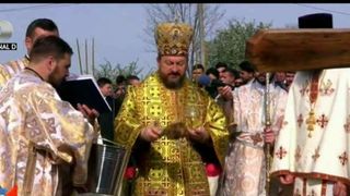 Episcopul de Husi ramane in sanul bisericii si va trai regeste! Patriarhia ii da bani si Preafericitul Daniel ii pune la dispozitie o casa!