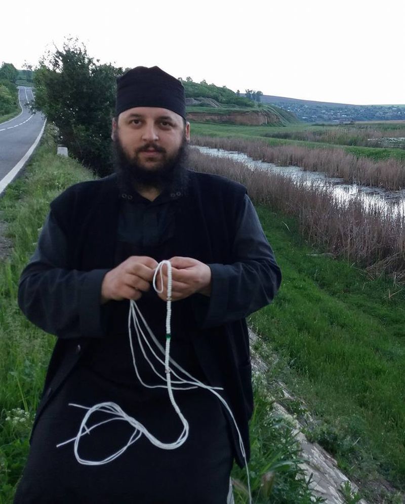 Parintele Efrem Bandarica in aprilie, inainte sa se apuce de dieta