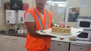 Momente incredibile la inmormantarea tanarului de 29 de ani, care venise din Anglia in concediu