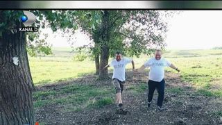 Doi ieseni stabiliti in Marea Britanie au facut cea mai tare parodie despre incompetenta autoritatilor