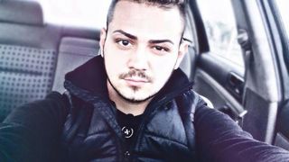 A abuzat sexual doua minore, dar e pe cale sa scape de acuzatia de viol. Cum a reusit un tanar tatuator din Vaslui sa scape basma curata