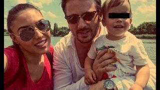 Lupta teribila pentru copil, dupa ce s-au despartit. Povestea unui fost senator celebru si o cunoscuta prezentatoare