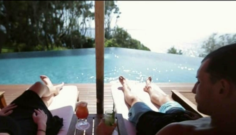 Functionarii publici din Dolj au avut parte de vacante de neuitat din bani publici, spun oamenii