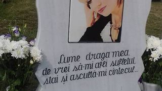 Parastas neobisnuit la 6 luni de la moartea Ilenei Ciuculete. E incredibil in ce loc a decis vaduvul sa tina comemorarea. “Sunt 26 de suflete acolo. Mi se pare cel mai potrivit”