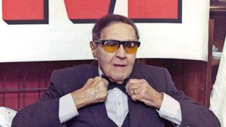 Dezvaluiri inedite la 11 ani de la moartea lui Gica Petrescu! Cum reusea marele cantaret sa isi ascunda adevarata varsta de colegii de breasla! “Surprinzator, avea doua pasapoarte”!