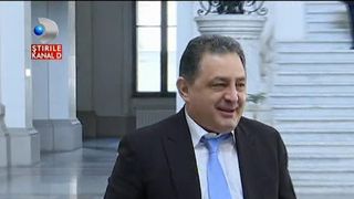 Marian Vanghelie vrea sa scape de controlul judiciar si sa se trateze in strainatate de &bdquo;reflux alimentar&rdquo;. &bdquo;Am probleme medicale. De 15 ani... Vedeti tusea asta?"