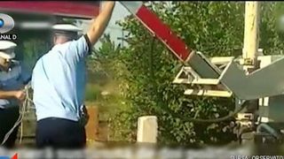 Situatie penibila in Voluntari. A angajat paznic ca soferii sa nu mai forteze o bariera de cale ferata. Ce se intampla daca soferii sunt prinsi in fapt? Mai nimic