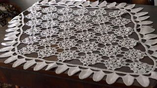 Mai ai mileuri vechi acasa? Te poti imbogati! Iata cat costa acum unul