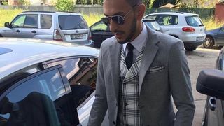 Tanarul iranian de bani gata, acuzat ca si-a sechestrat si batut iubita, rupe tacerea. Cum se apara in fata acuzatiilor