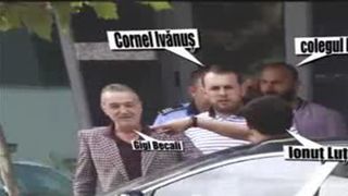 Gigi Becali, audiat de politisti la Sectia 2. A fost condus la masina de anchetator in hohote de ras