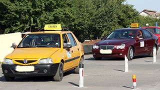 Reguli noi pentru scolile de soferi