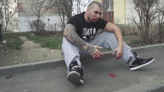 SOCANT! Un celebru rapper roman e la pamant: "A fost injunghiat mortal azi dimineata! Odihneste-te in pace, prieten drag!"