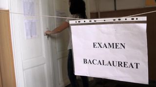 Un viceprimar a picat Bacalaureatul cu 3,4 la limba romana si 2,2 la matematica. Cum a explicat esecul