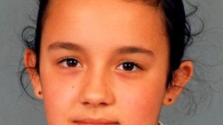 "Fii fetita cuminte si pastreaza secretul!"Avea doar 11 ani cand tatal ei a inceput sa o abuzeze sexual. Ce s-a intamplat cativa ani mai tarziu este tulburator