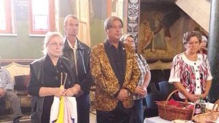 Parastasul de 6 luni al Ilenei Ciuculete! Biserica este goala