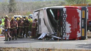 O romanca de 25 de ani, insarcinata, a murit, iar alti sapte romani au fost raniti intr-un accident in Spania