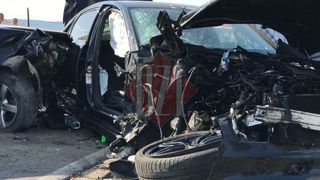 O soferita incepatoare a facut prapad cu bolidul ei pe o sosea din Iasi! Cinci adulti si doi copii au ajuns la spital