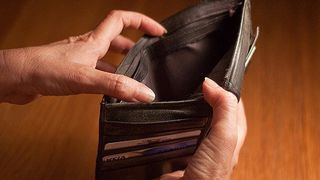 Salariile angajatiilor din AFER scad cu 40% din septembrie