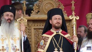 Asa arata vila in care locuieste acum fostul episcop de Husi, Corneliu Barladeanu