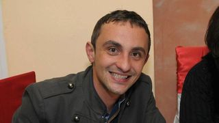 Nepotul Ministrului Agriculturii, jurnalistul Marius Daia, a fost gasit mort in casa. Barbatul avea 35 de ani