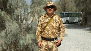 Povestea trista a caporalului Madalin Stoica, militarul ucis astazi in Afganistan. "A vrut sa renunte la armata, dar... Omul asta era painea lui Dumnezeu!"