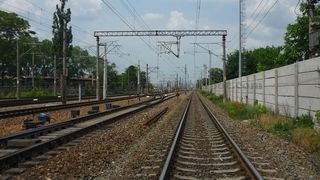 Tragedie pe calea ferata. Un roman de 35 de ani s-a aruncat in fata trenului