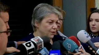 Vicepremierul Sevil Shhaideh, audiata la DNA: Am fost informata ca sunt suspecta intr-un dosar penal. Demisioneaza din Guvern?