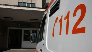 Eleva din Focsani, preluata de urgenta de ambulanta dupa ce si-a provocat mai multe rani in curtea liceului