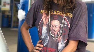 Fiul lui Mircea Dinescu studiaza limba romani si ar vrea sa aiba sange de rrom