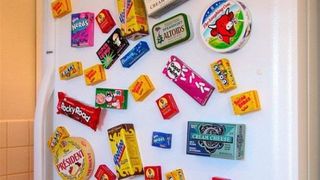 Si tu ai magneti lipiti pe frigider? Dupa ce vei citi asta, sigur vei renunta la ei