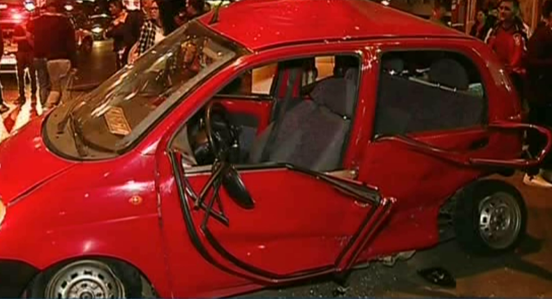 Scene de groaza intr-o intersectie din Constanta! Soferita care a trecut pe rosu, spulberata de o alta masina