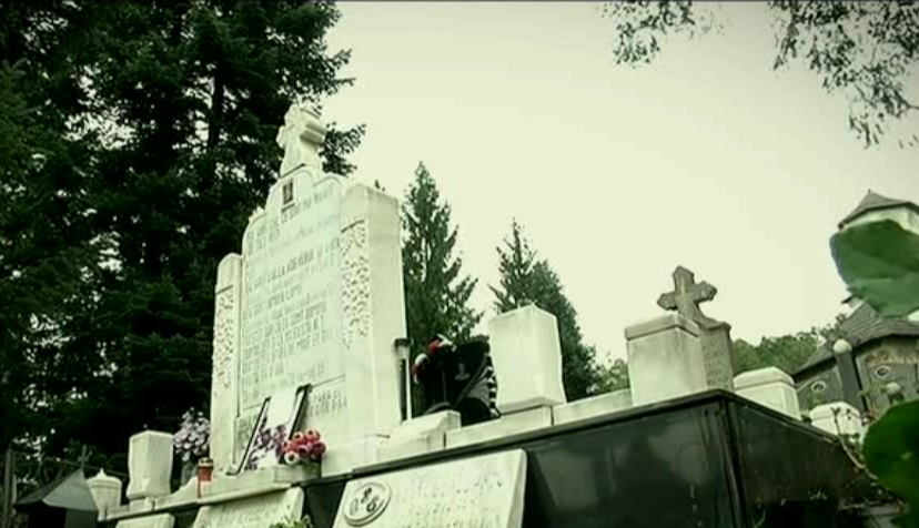 Misterul de la mormantul preotului Nil Dorobantu! Oamenii sunt convinsi ca parintele e un sfant dupa ce au aflat ce s-a intamplat aici