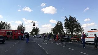 Plan Rosu de interventie in Constanta: Accident intre un autobuz si un autoturism. Trei persoane au murit, alte sapte - opt fiind ranite