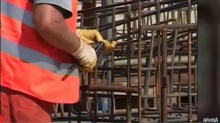 Monumentul romanilor care au murit la munca in strainatate, motiv de cearta pentru consilierii din Vrancea!