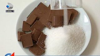 Ciocolata, un real pericol pentru sanatate! Iata cate lingurite de zahar contine doar o bucatica de ciocolata
