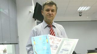 Un roman a inventat dispozitivul care ne fereste de radiatiile telefonului mobil! Cine este si ce alte descoperiri brevetate mai are