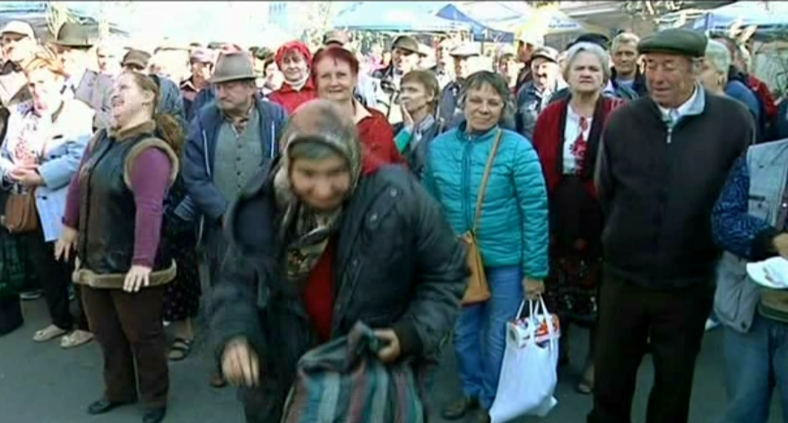 Galatenii au sarbatorit Ziua Recoltei cu mare fast! N-a lipsit mustul, pastrama pe gratar si nici muzica populara