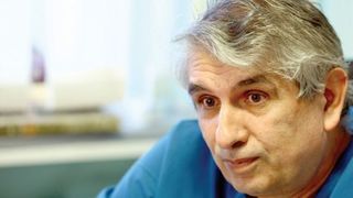 Medicul Gheorghe Burnei s-a pensionat! Chirurgul e acuzat de experimente neautorizate pe copii si luare de mita