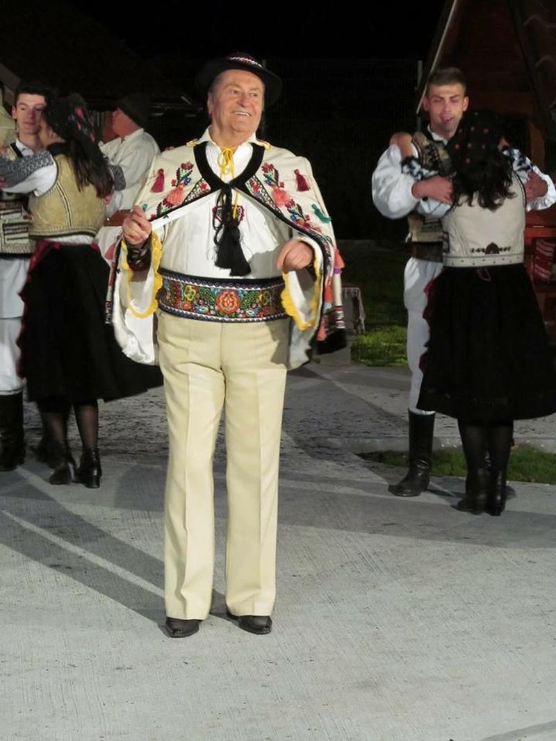 Simion Pop este cunoscut in lumea muzicii populare