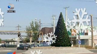 Intr-un oras din Romania s-au aprins luminitele de Craciun