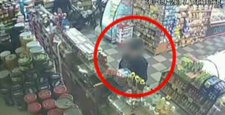 O tanara din Targu Jiu este cautata de politisti dupa ce a furat un portofel