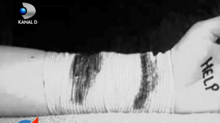 Un elev din Braila si-a taiat venele chiar in sala de clasa, sub privirile ingrozite ale colegilor - Ce l-a determinat sa faca acest gest extrem - Toti copiii pot fi in pericol