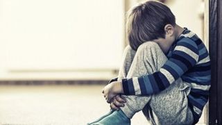 Copil de 12 ani in Iasi, alungat din propria casa in pragul iernii. Executorii judecatoresti au preluat imobilul pentru o datorie nejustificata