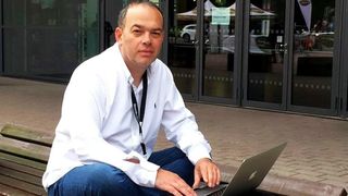 Gestul emotionant facut de colegii jurnalistului care a murit in strada! Ce au facut la doar cateva minute dupa aflarea vestii